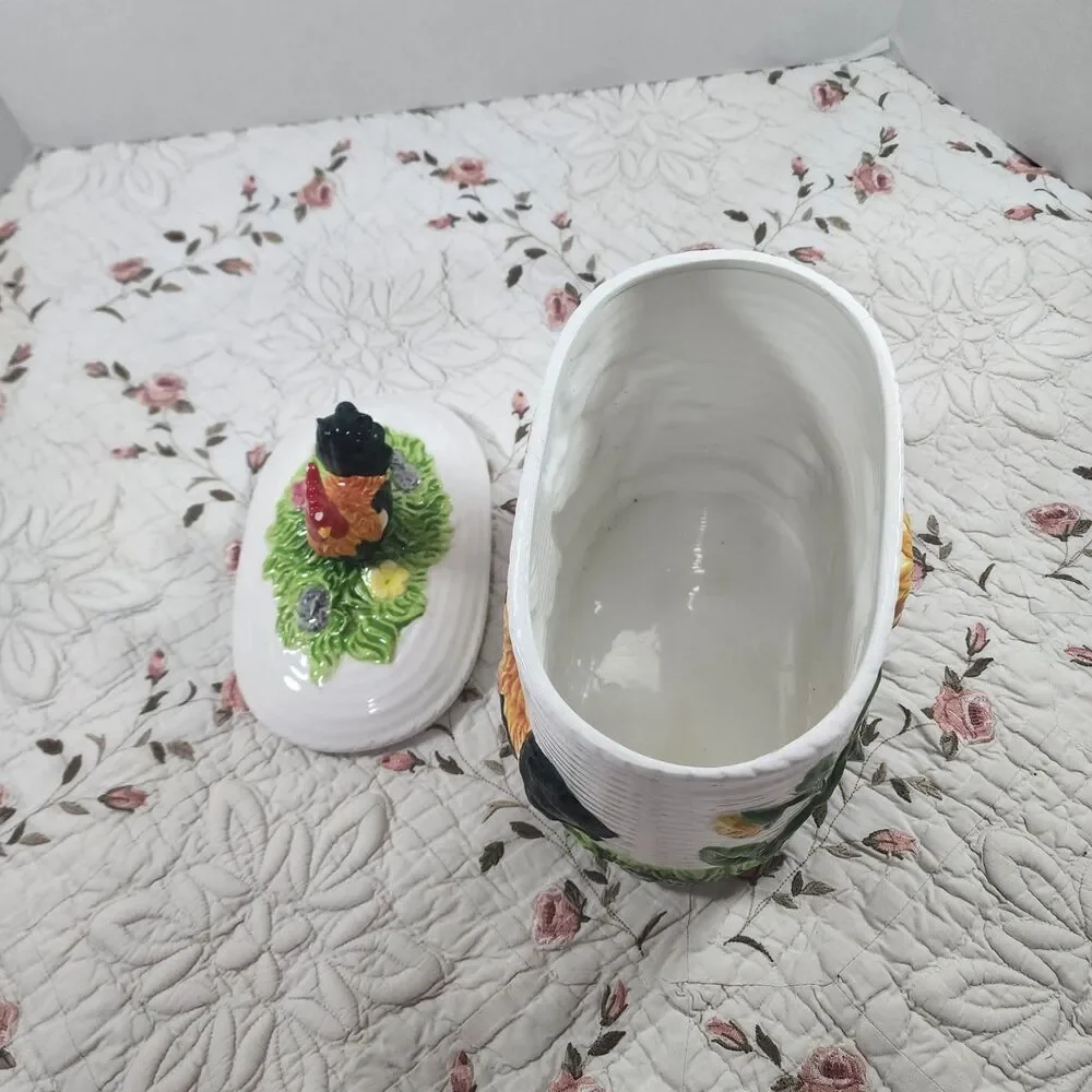 N/A vintage ceramic